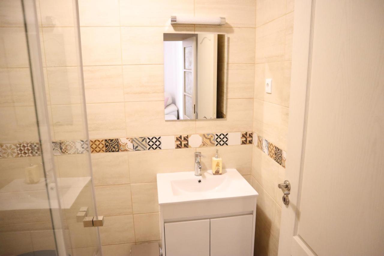 Salema Beach Home Bagian luar foto